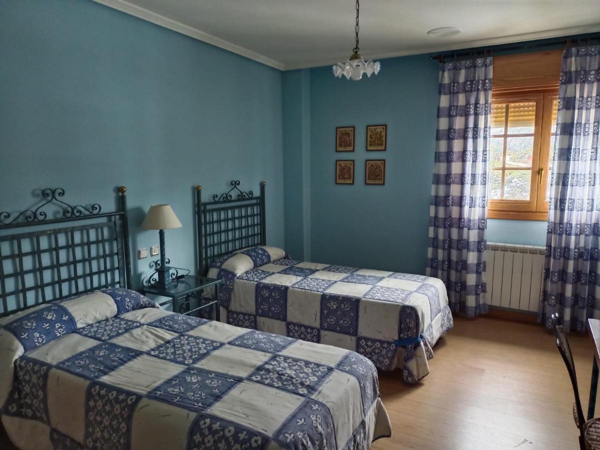 Alba de los Cardaños Hotel Pico Espiguete מראה חיצוני תמונה