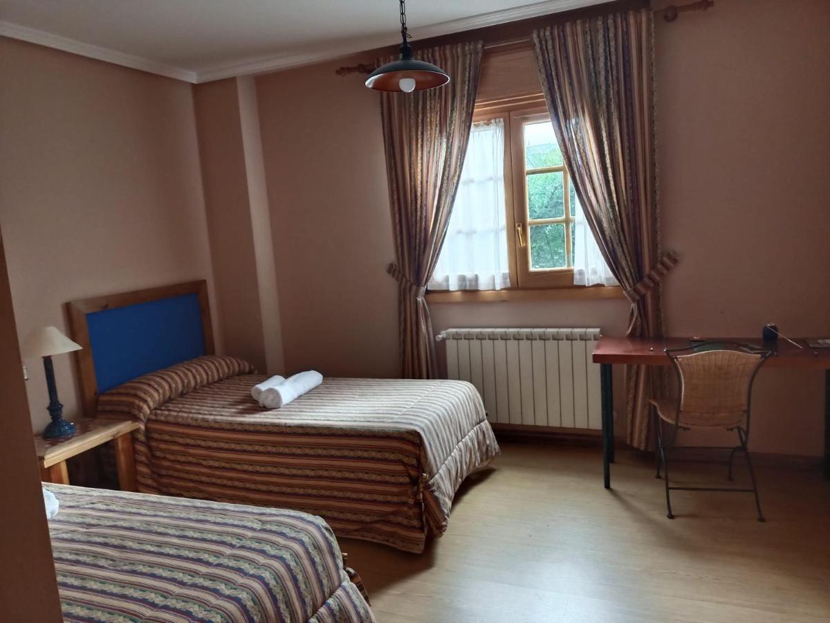 Alba de los Cardaños Hotel Pico Espiguete מראה חיצוני תמונה