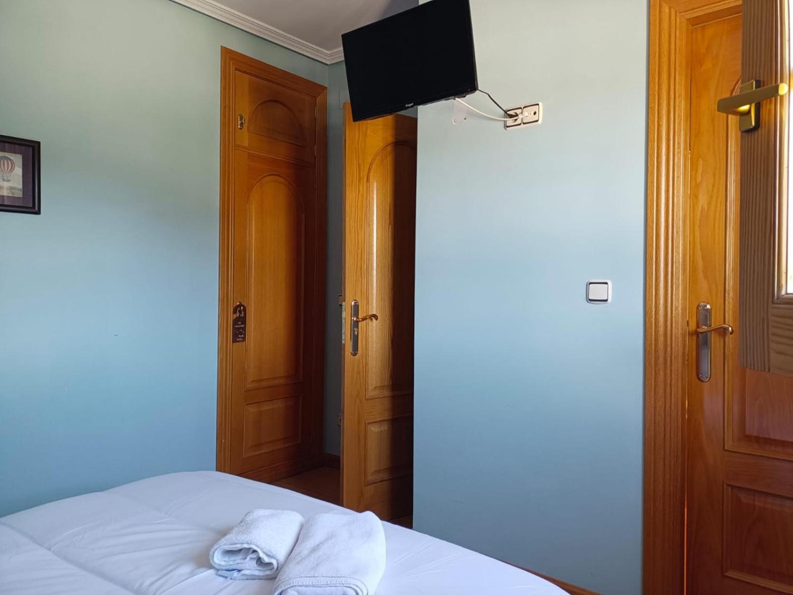 Alba de los Cardaños Hotel Pico Espiguete מראה חיצוני תמונה