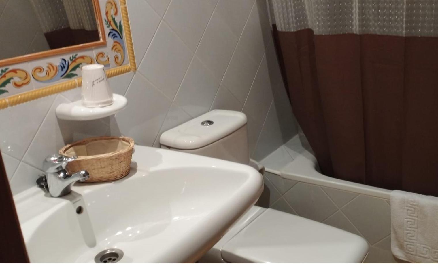 Alba de los Cardaños Hotel Pico Espiguete מראה חיצוני תמונה